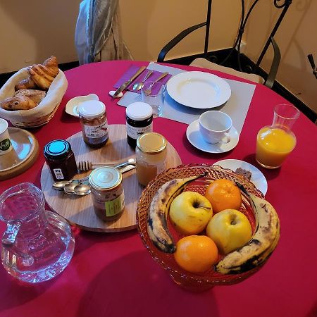 Le Temps Des Cerises Hotel Genolhac Eksteriør billede
